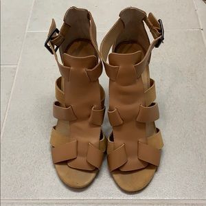 KBD nude heeled sandal